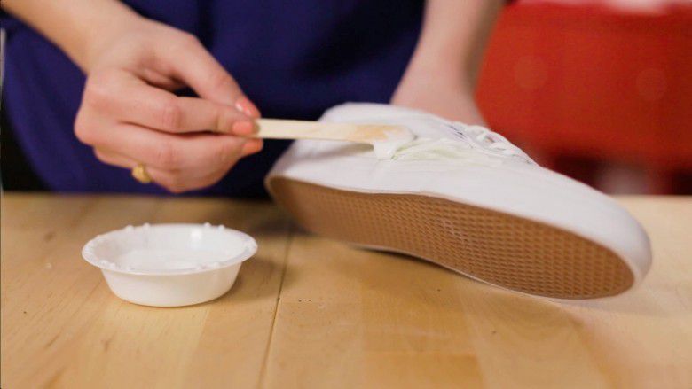 9. Pengharum  dan pembersih sepatu