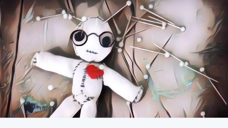 Ngeri! Penyelam Ini Tak Sengaja Temukan Bukti Santet Dalam Laut