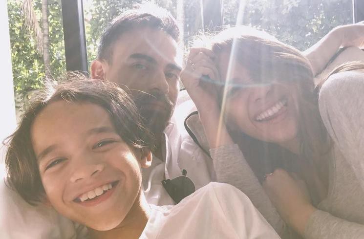 Perjalan cinta mereka penuh lika-liku