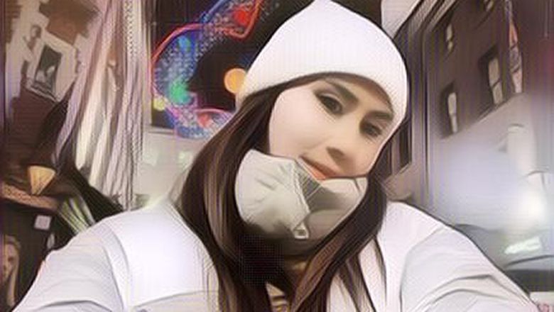 Foto-foto Syahnaz Liburan di London, Gak Datang ke Pemakaman Mertua