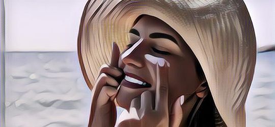 Ada 3 Kandungan SPF pada Sunscreen, Mana yang Cocok Dipakai di Indonesia?