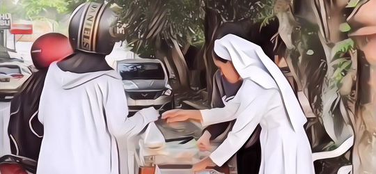Viral Ada Biarawati Ikut Jualan Takjil Buka Puasa di Pinggir Jalan