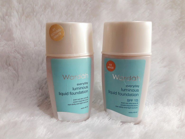 4. Wardah Everyday Luminous Liquid Foundation