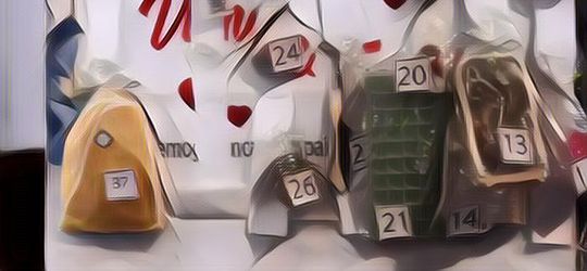 Viral Pernikahan Beri Souvenir Pakai Lotre Cabutan Jadul