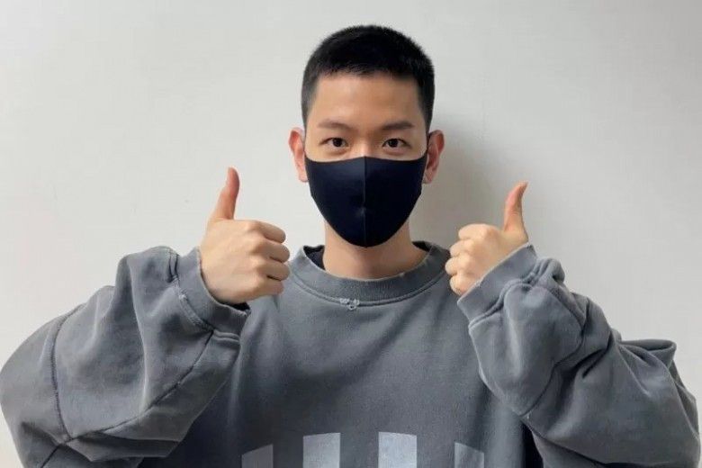 Selamat bertugas Baekhyun EXO, semoga lancar menjalankan wajib militer. Sampai jumpa dua tahun lagi.