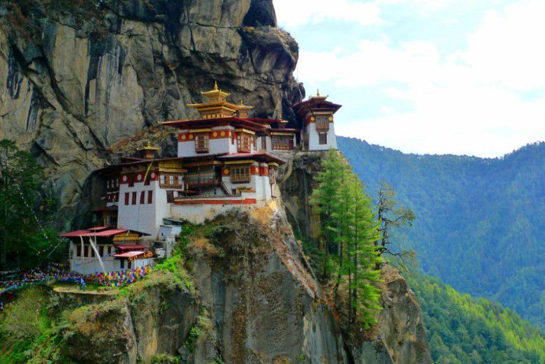 1. Drunk Path, Bhutan