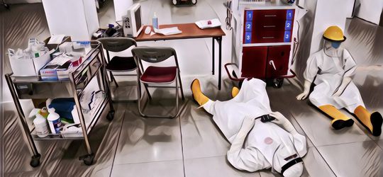 Kerja Lembur Selama Pandemi, Berapa Sih Gaji Perawat? Yuk, Cek Besaran dan Tunjangannya