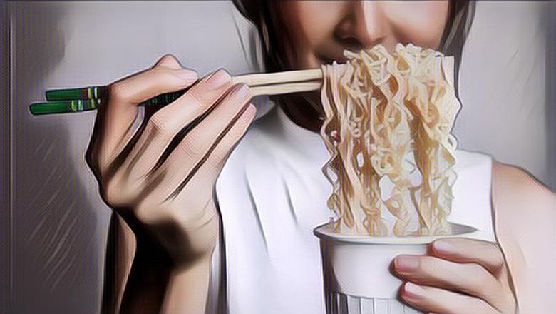 Bahaya Makan Mie Setiap Hari, Enak Tapi Berakibat Fatal