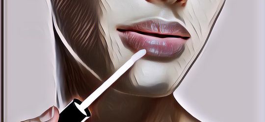 Bikin Bibir Berkilau, Ini 4 Fakta Lip Oil yang Perempuan Wajib Tahu