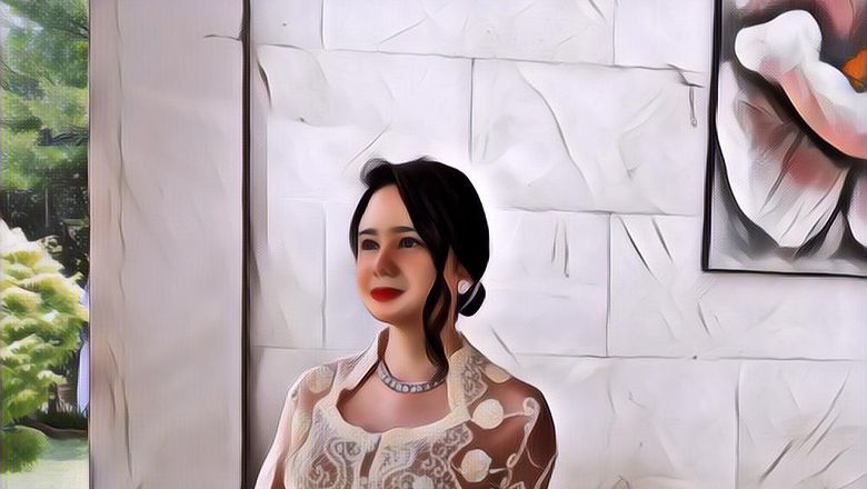 Tissa Biani Anggun Berbusana Kebaya Pengantin, Fitting Jelang Pernikahan?