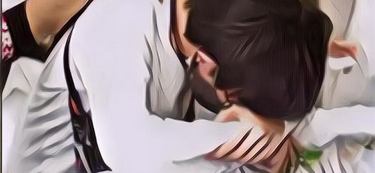 LIhat Jenazah Raditya Oloan Dimakamkan, Joanna Alexandra Tegar Dikuatkan Anak