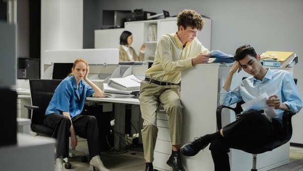 3. Enggak Diajak saat Ada Acara Bersama