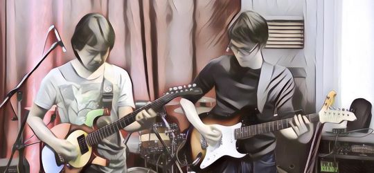 Kalian Wajib Tahu, Inilah Gitaris Legendaris Indonesia yang Mendunia