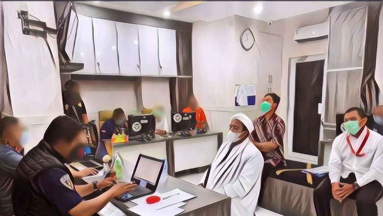 Jepretan Foto Surat Bertinta Biru dari Habib Rizieq untuk Keluarga dari Dalam Penjara