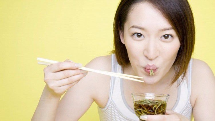 4. Mengonsumsi Makanan yang Mengandung Kolagen