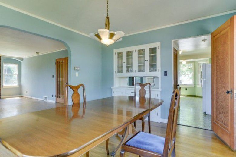 Pemilik menjaga keaslian rumah Bella