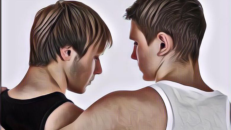 Miris! Viral Aksi Asusila 2 Pria Di Masjid, Ciuman Sampai Sentuh Organ Pribadi Saat Orang Lain Salat