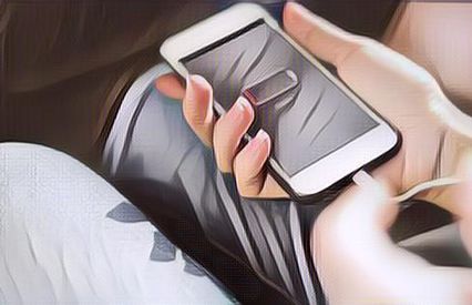 Ini Dia 5 Kesalahan yang Sering Terjadi Saat Cas Handphone, Jangan Sampai Terulang!
