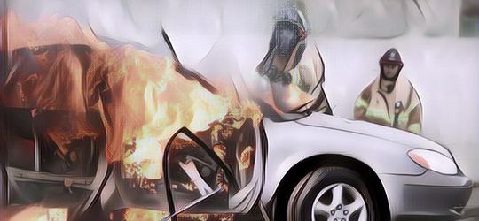 Apa yang Harus Segera Dilakukan Jika Mobil Terbakar Saat di Perjalanan