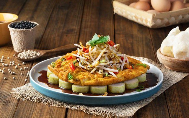 1. Lontong Tahu Telor