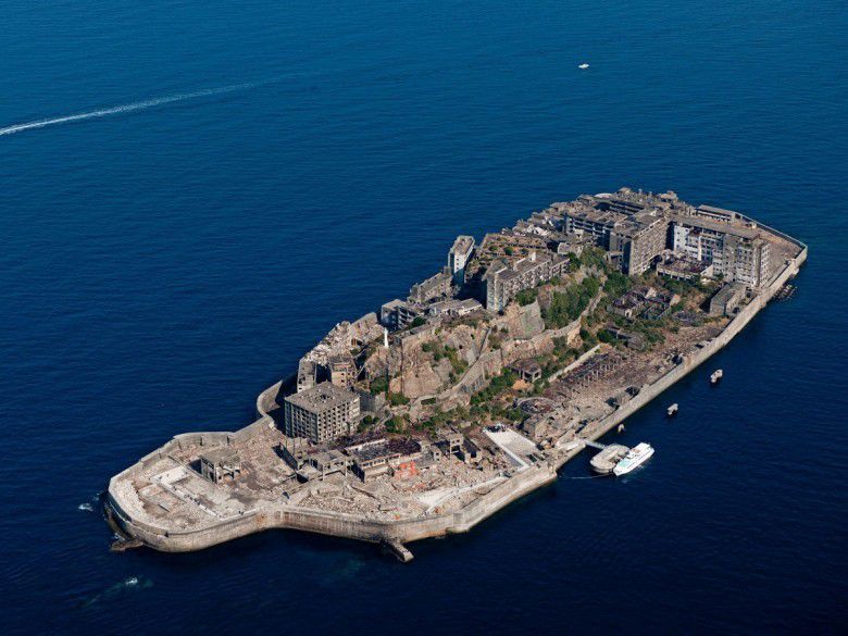 2. Gunkanjima - Jepang