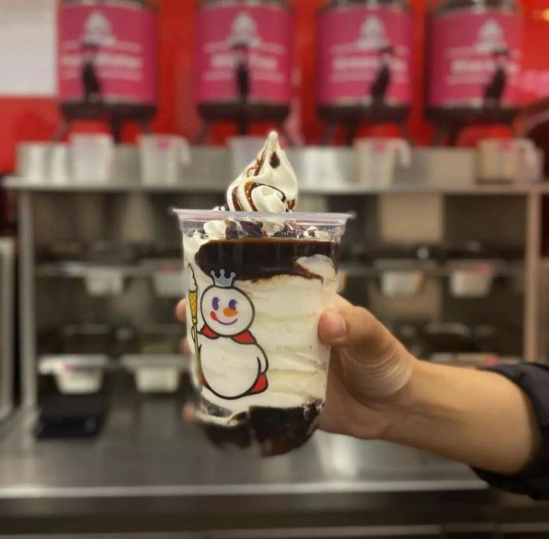 4. Chocolate Lucky Sundae