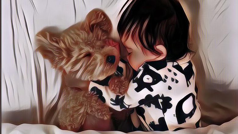 Foto-foto Menggemaskan Bayi Jepang Bersama Anjing Pudelnya