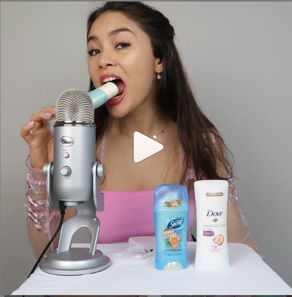 1. Memakan body lotion dan sampo