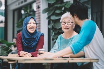 2. Bersikap Baik Pada Tetangga