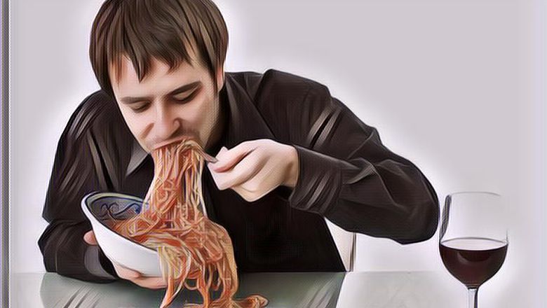 Makan di Atas Jam 8 Malam Bikin Gemuk? Cek Dulu Penjelasannya