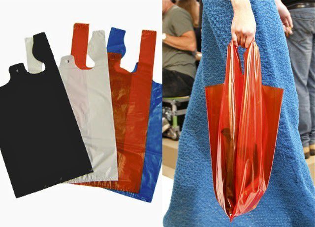 1. Tas dari brand Jil Sanders #1