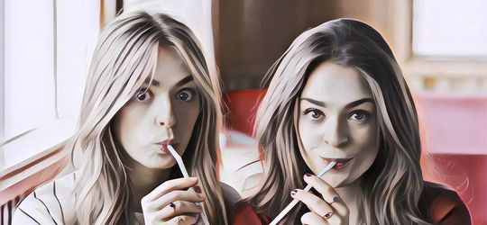 Double Trouble, Ini 9 Influencer Kembar Paling Hits Di Instagram… Susah Banget Bedainnya!