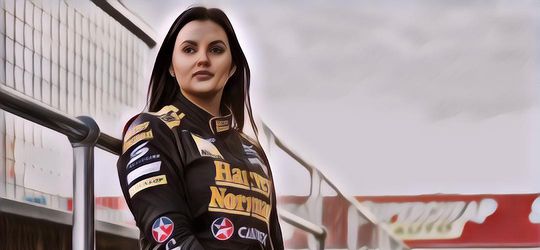 Unggah Foto Payudara, Instagram Hapus Postingan Mantan Pembalap yang Kini Jadi Bintang Porno