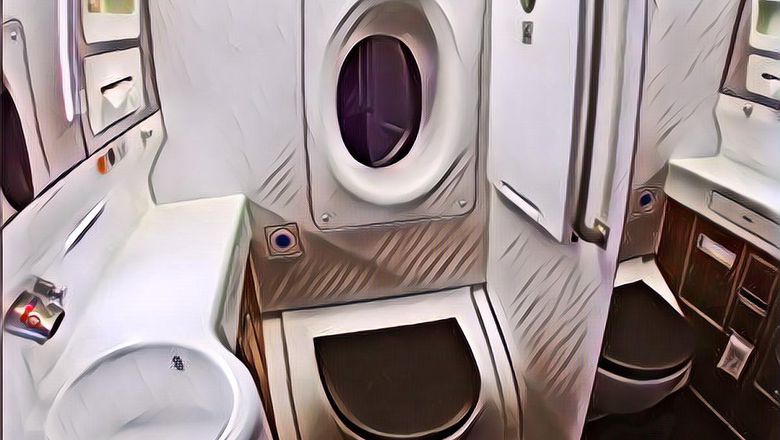 Pria Ini Tak Sengaja Terjebak di Toilet Pesawat, Pilot Sampai Turun Tangan