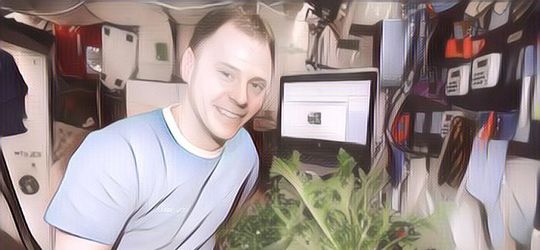 NASA Berhasil Tanam Selada di Stasiun Luar Angkasa, Sudah Bisa Bikin Salad Nih?