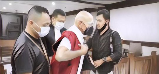 Zaskia Sungkar Dikritik Warganet Setelah Berkomentar Soal Ayahnya yang Terjerat Korupsi