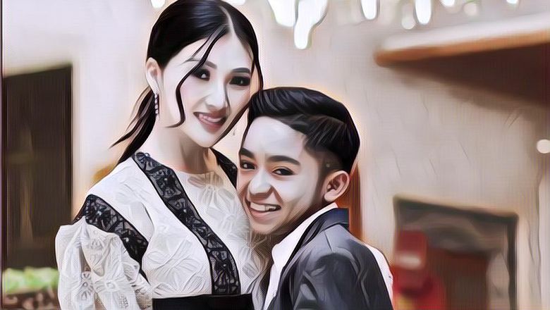 Waduh! Betrand Peto Komplain Baju Sarwendah Hingga Pegang Area Dada Tunjukan Batas Ketinggian