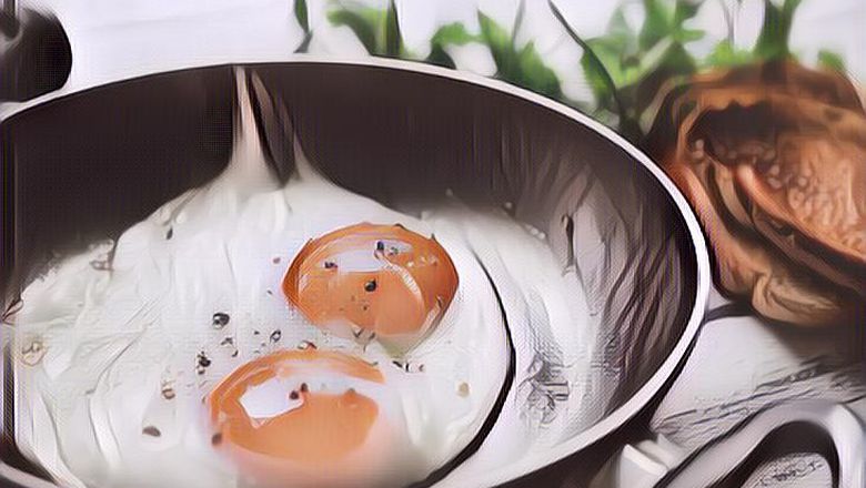 Telur Setengah Matang Emang Nikmat, Tapi Ini Bahaya yang Mengintai