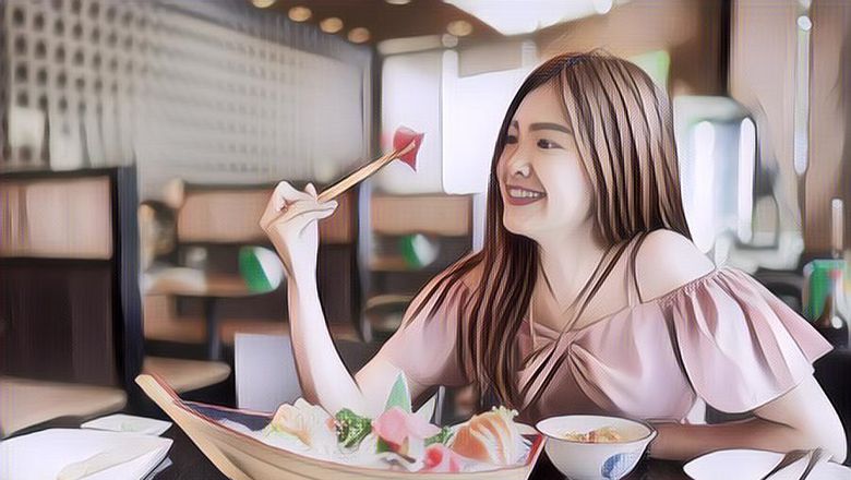 Habiskan Gaji Pacar Buat Makan, Cewek Ini Tetap Minta Putus