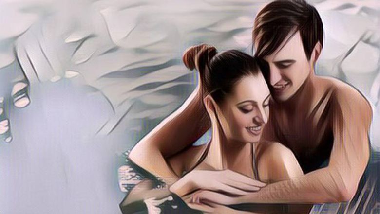 Waduh! Bule Ini Kepergok Lagi Berhubungan Seks di Kolam Renang Transparan, Auto Jadi Tontonan Warga