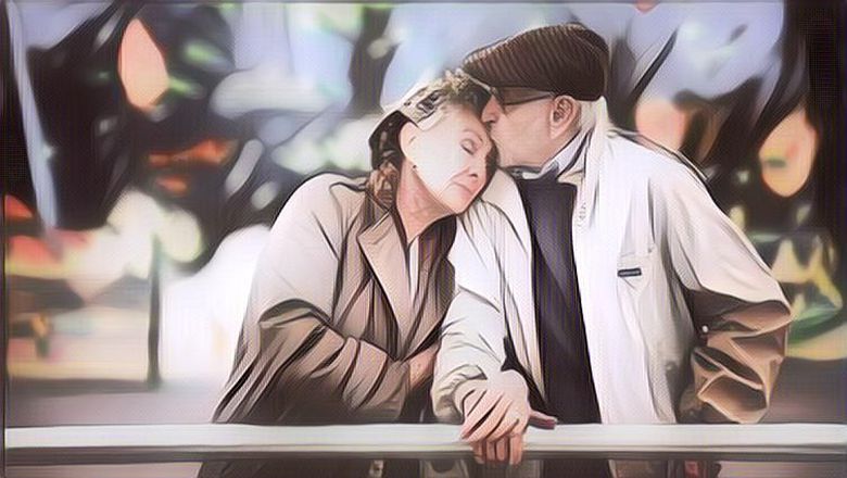 Saling Setia dan Terus Bersama di Usia Senja, Kisah Cinta Kakek Nenek Ini Sangat Menyentuh Hati