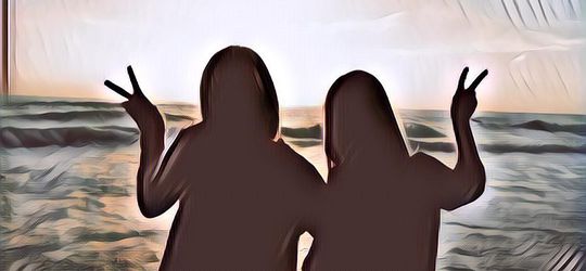 Tidak Ada Matahari Terbenam di 5 Wilayah Negara Ini, Terus Gimana Nasib Anak Senja Ya?