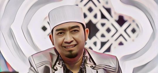 Ustaz Solmed Jual Mobil dan Baju Bekas, Bangkrut karena Pandemi?