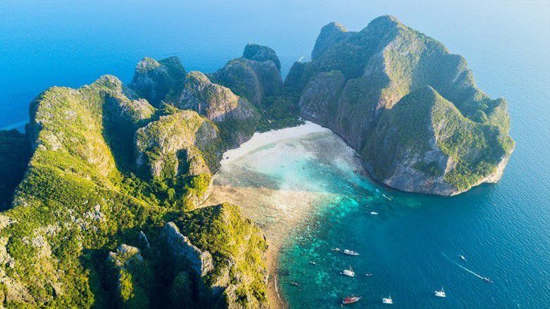 1. Teluk Maya Bay, Thailand
