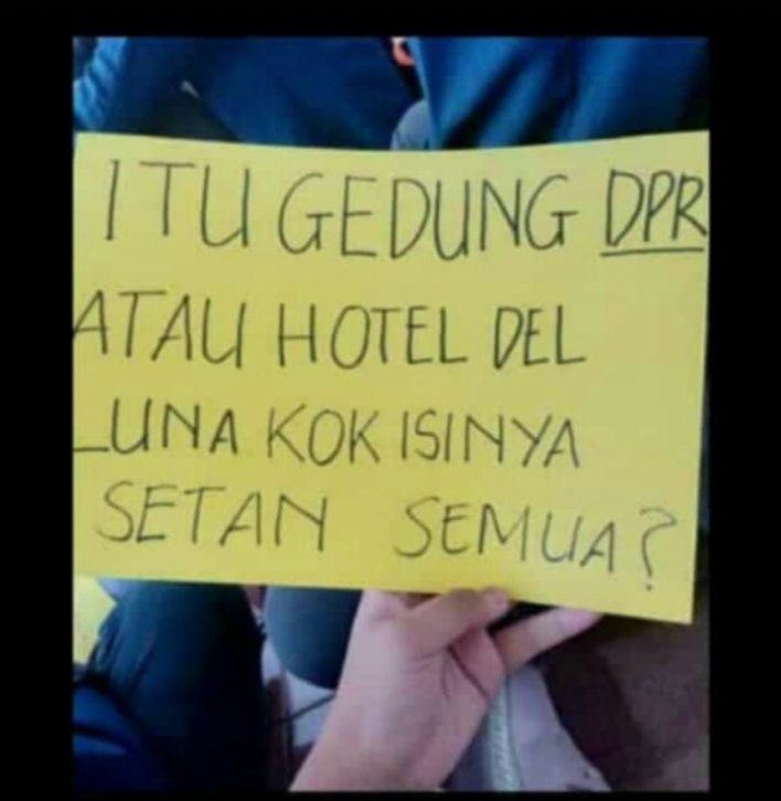 6. Sebuah seruan rakyat yang butuh didengar.