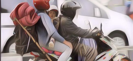 Bahaya Mudik Naik Motor Sambil Bawa Bayi dan Cara Antisipasinya