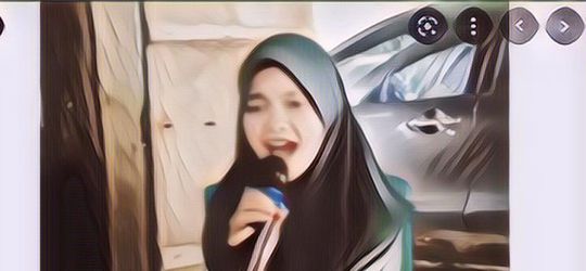 Viral Seorang Wanita Yang Punya Suara Mirip Nike Ardilla