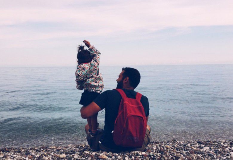 #Ayah adalah sosok yang mengajarkan kerasnya kehidupan dan bagaimana mengatasinya