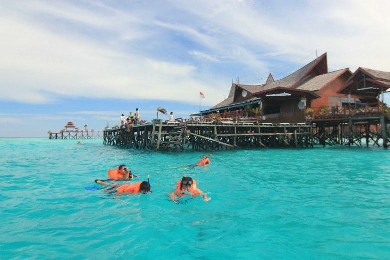 3. Kepulauan Derawan, Kalimantan Timur