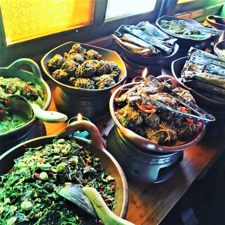 5. Jangan lupa menikmati kuliner di Puri Mataram Sleman